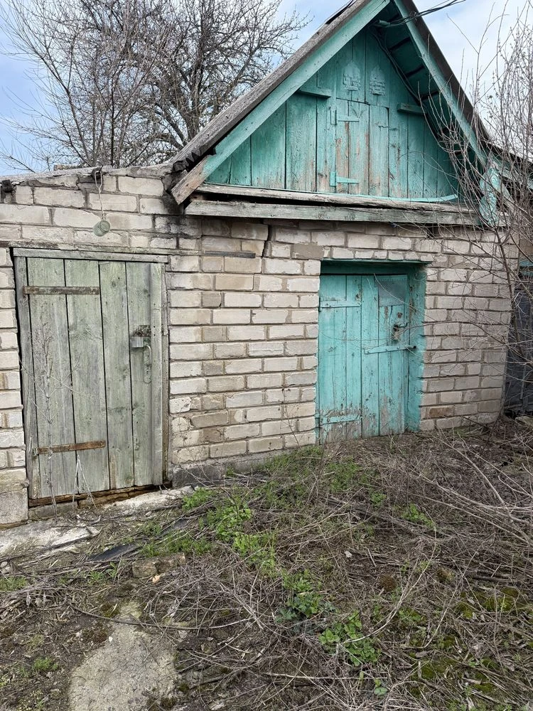 Продам дом с большим земельным участком!