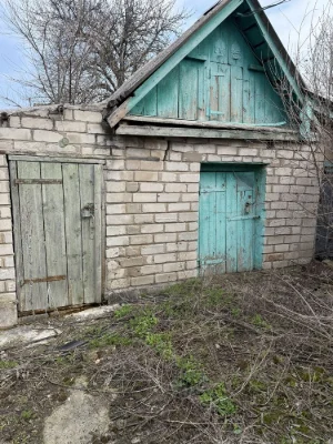 Продам дом с большим земельным участком!