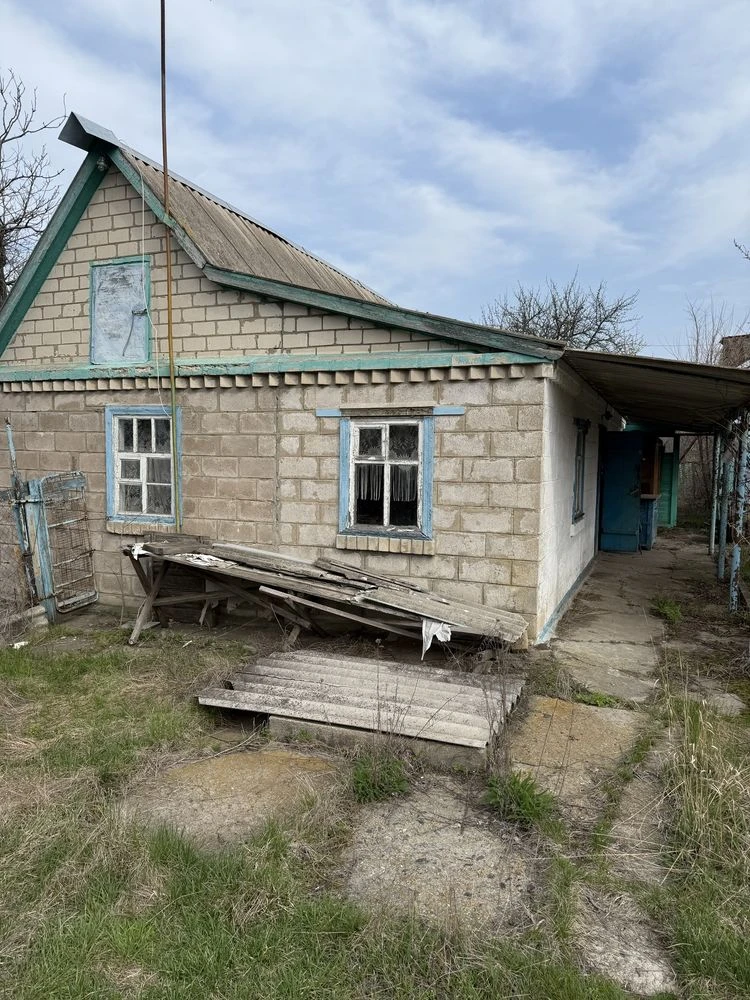 Продам дом с большим земельным участком!