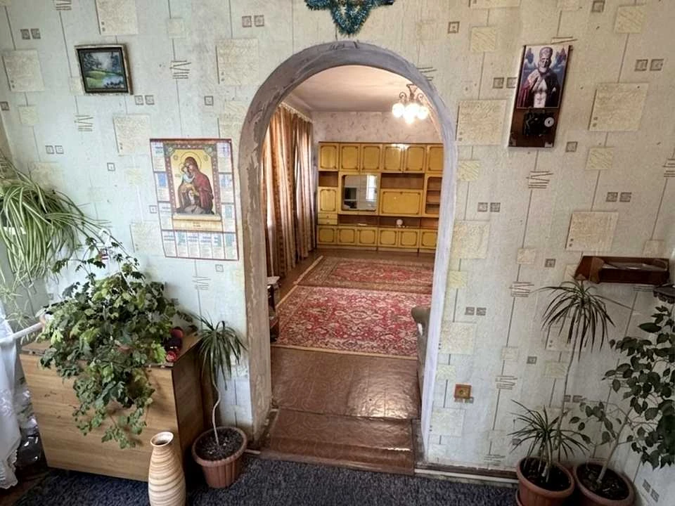 Будинок. Кам'янське, Лисичанська вул.
