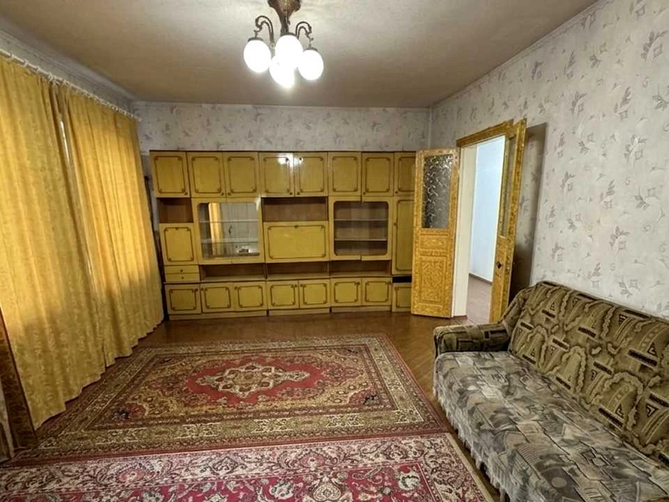 Будинок. Кам'янське, Лисичанська вул.