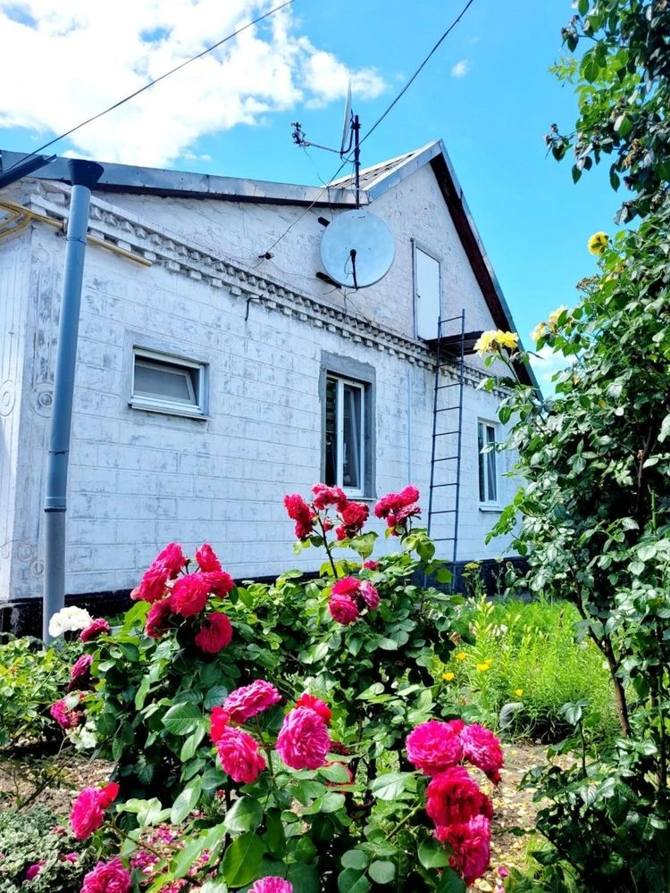 Продам  очень уютный дом. Украина. Три вида отопления. ТОРГ!