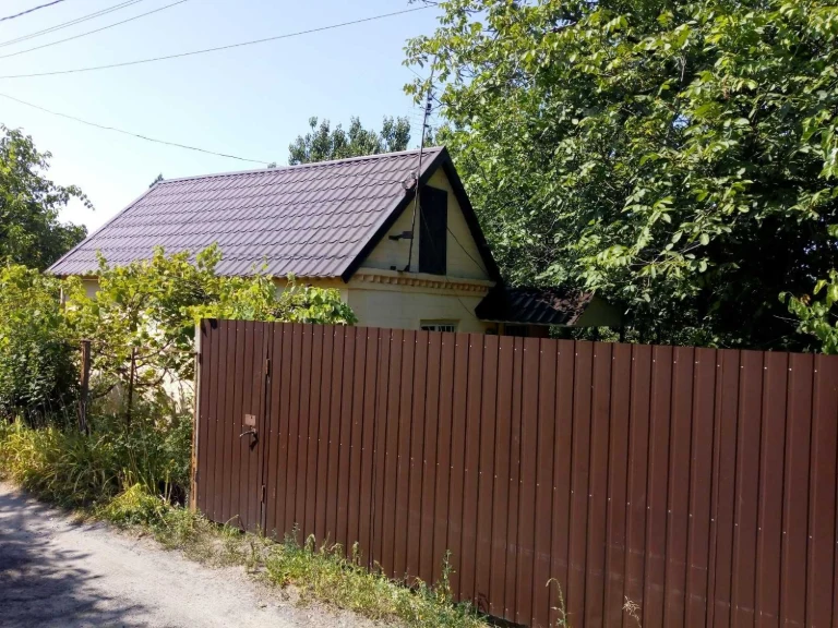 Продается  хорошая  дача в "Турбине"
