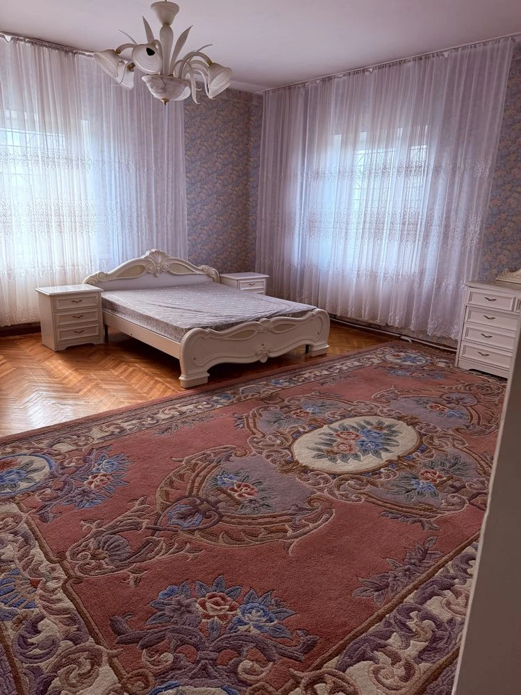 Продам приватний будинок у місті Камянське