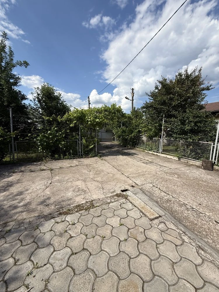 Продам приватний будинок у місті Камянське