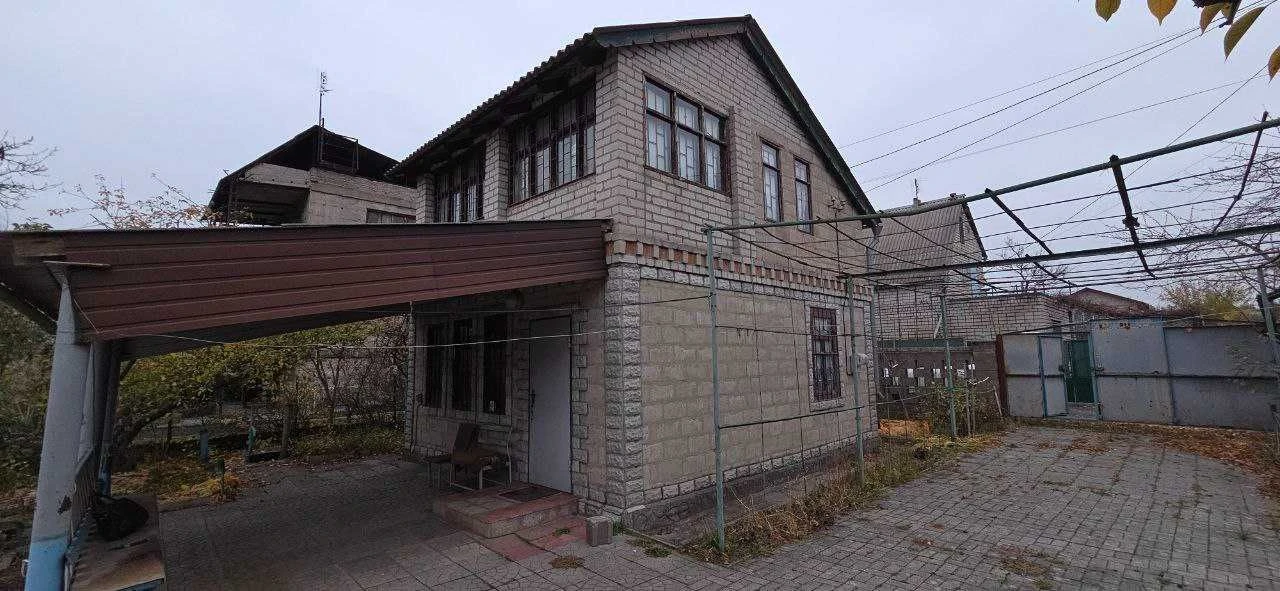 Продам дачу біля води