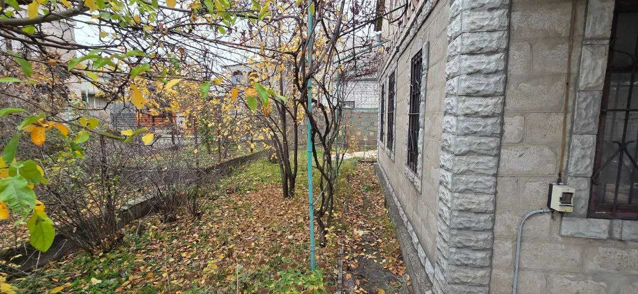Продам дачу біля води