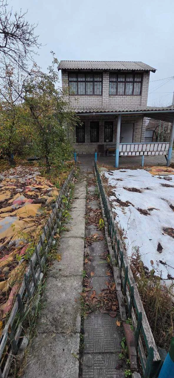 Продам дачу біля води