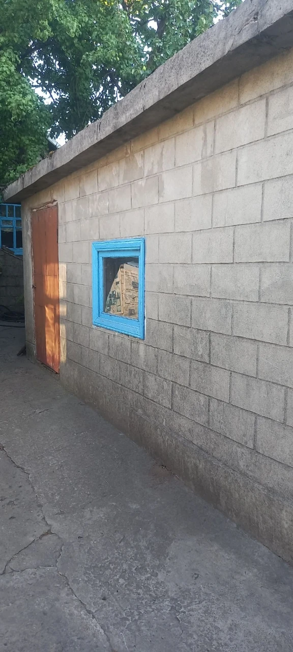Продам Дом р-н 28школы 3к,гараж,хоз.постр,погреб, 5с.земли.
