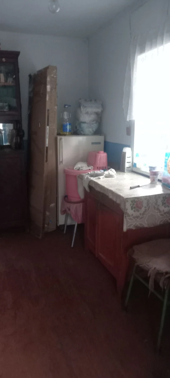 Продам Дом р-н 28школы 3к,гараж,хоз.постр,погреб, 5с.земли.