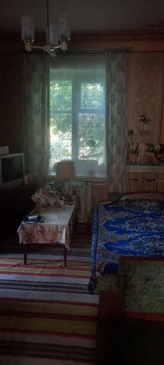 Продам Дом р-н 28школы 3к,гараж,хоз.постр,погреб, 5с.земли.