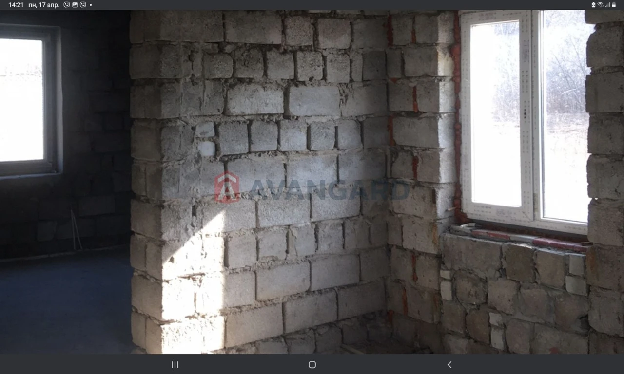Продам двоповерховий будинок без внутрішніх робіт