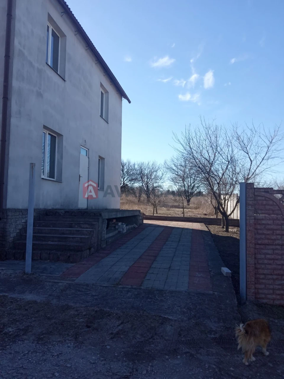 Продам двоповерховий будинок без внутрішніх робіт