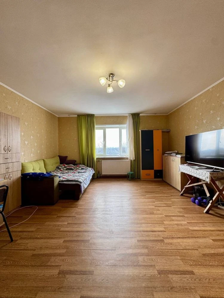 Продам дуже гарний будинок. Біля лівого берегу.