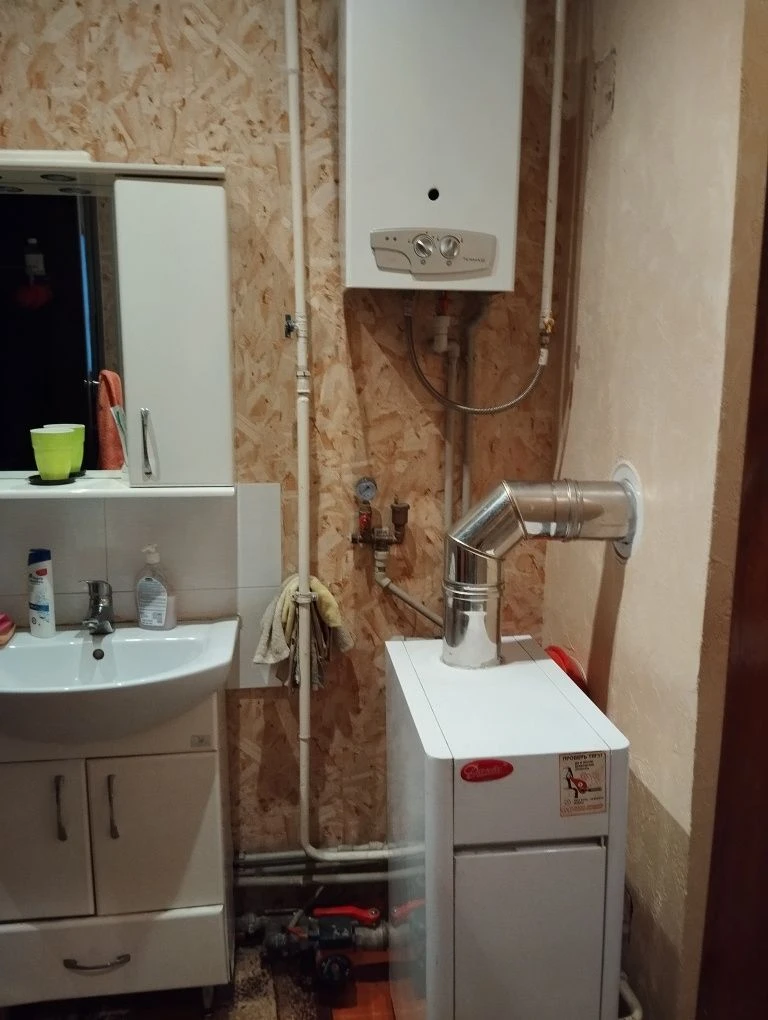 Продам 1/2 дома район 28 школы