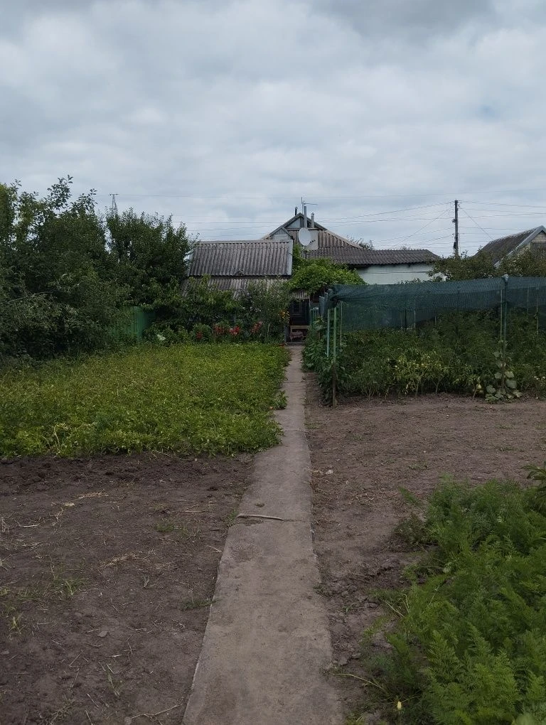 Продам 1/2 дома район 28 школы