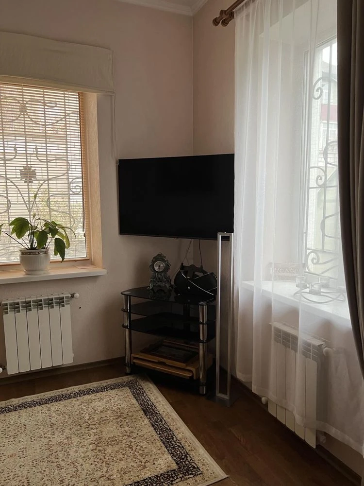 Продам дом в центре