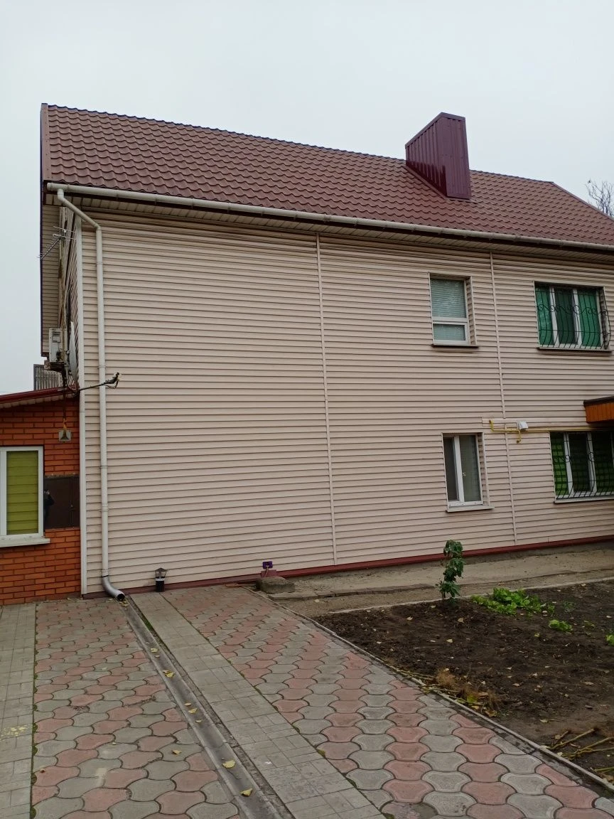 Продаж дома в г.Камянськое от собственника .Р-н жд вокз пос.
