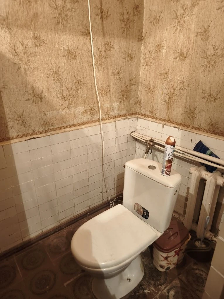 House for sale in the city center.