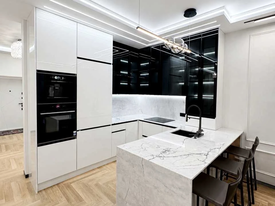Apartment. Kyiv, John Paul II St. (Patrice Lumumba)