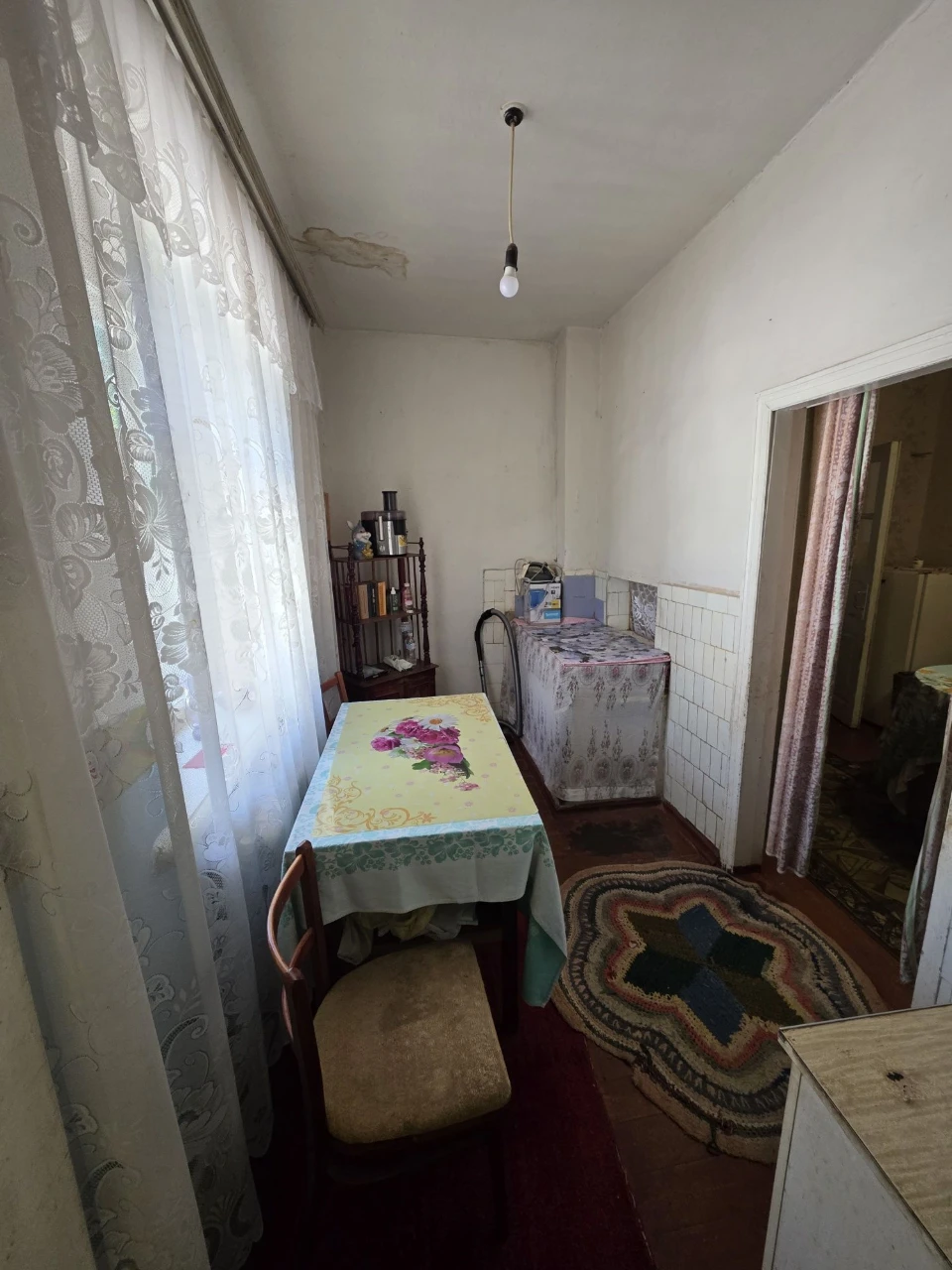Продається великий будинок з гаражем