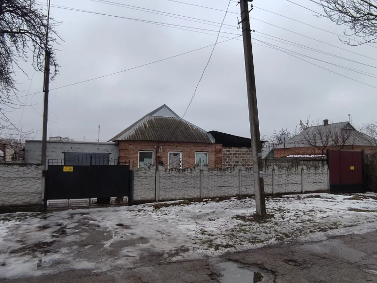 For Sale House in Zhytye Vody