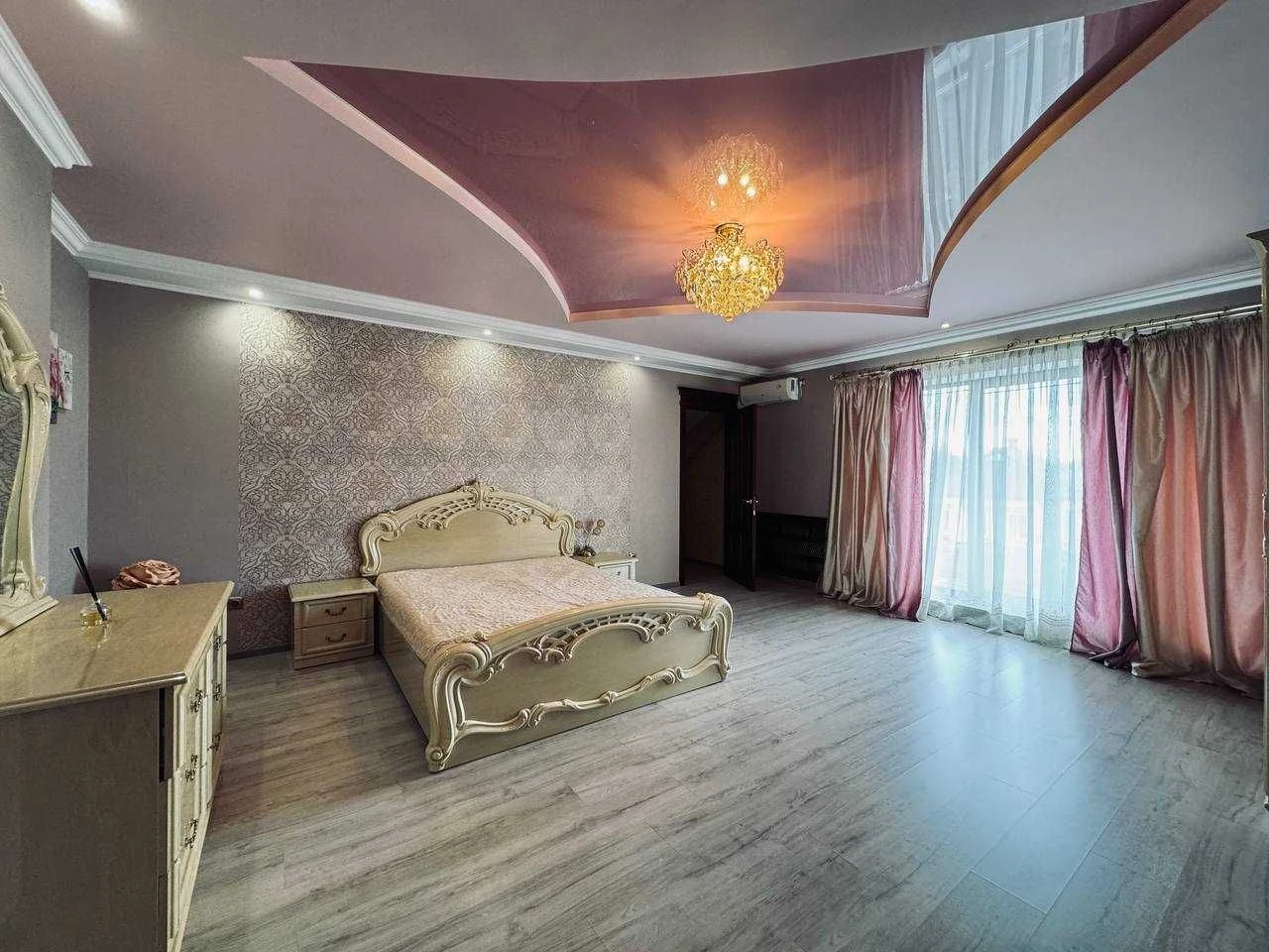 Sale of a Modern House in Kryvyi Rih - 236 sq.m of Comfort