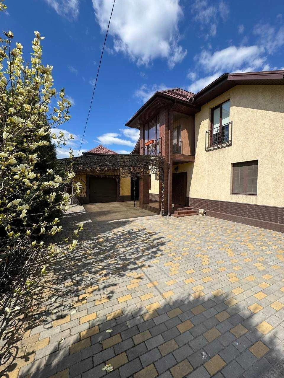 Sale of a Modern House in Kryvyi Rih - 236 sq.m of Comfort