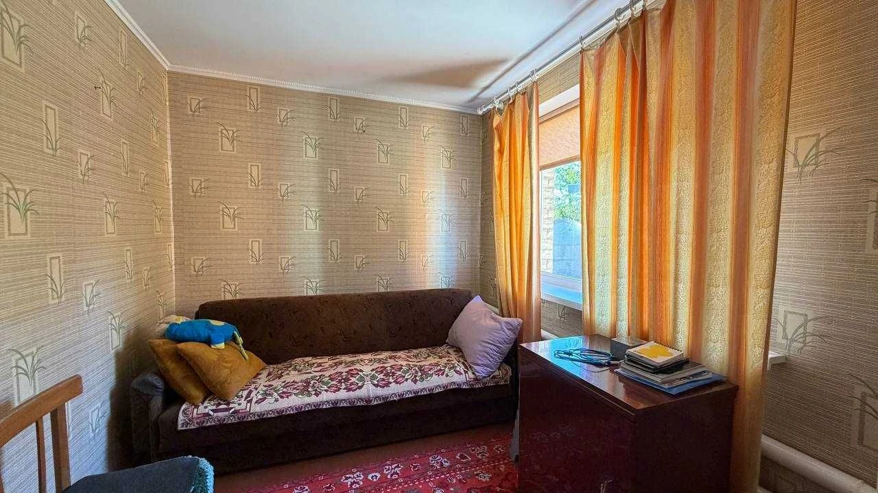 Продаж доглянутого будинку на Довгинцево, ділянка 10 соток