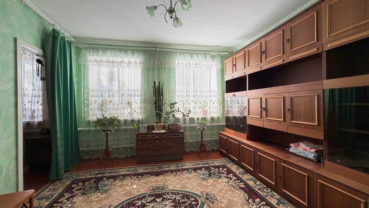 Продаж доглянутого будинку на Довгинцево, ділянка 10 соток