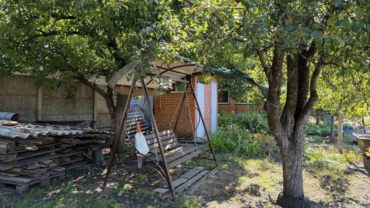 Продаж доглянутого будинку на Довгинцево, ділянка 10 соток