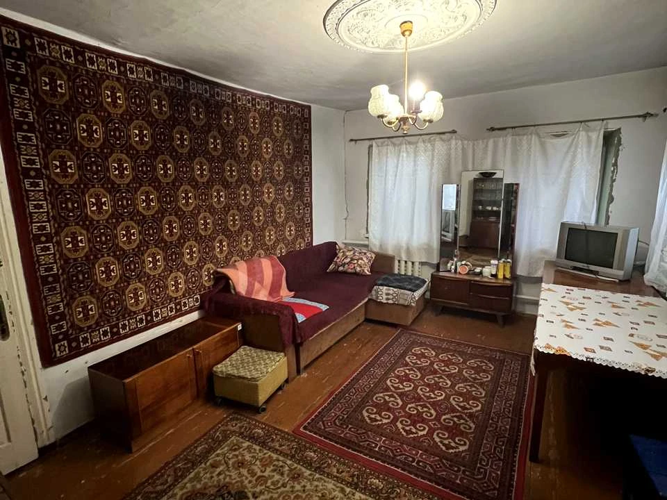 Будинок. Кривий Ріг, Груднева вул.