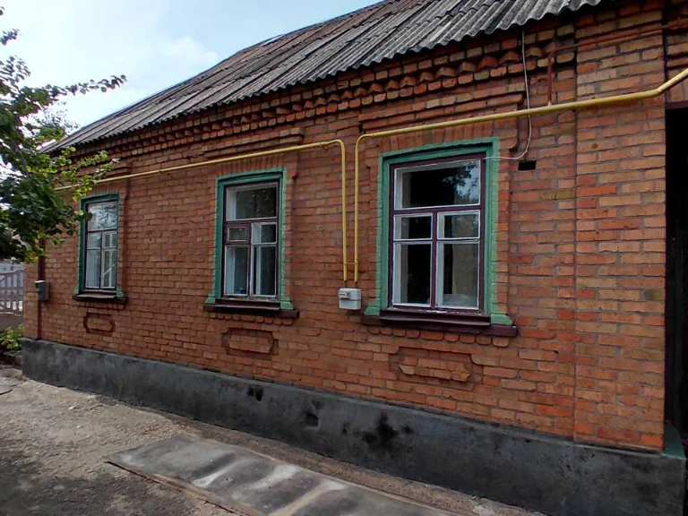 House. Kryvyi Rih, Karnavatyska St.