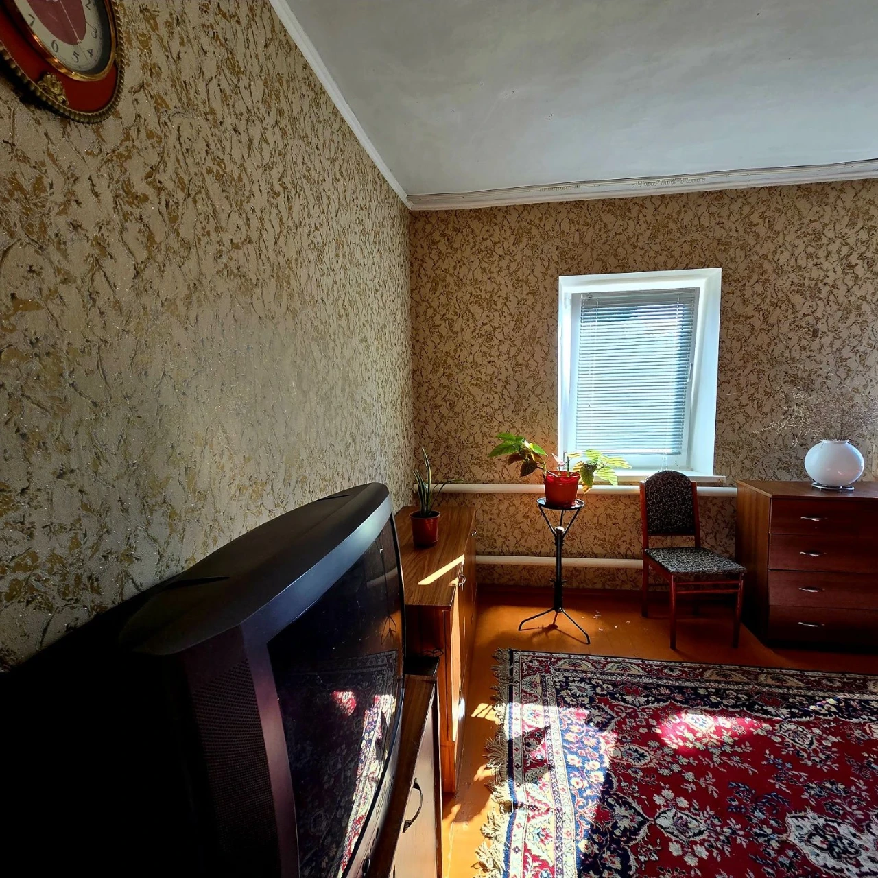 House in the center of Druzhba on Veradsky Street