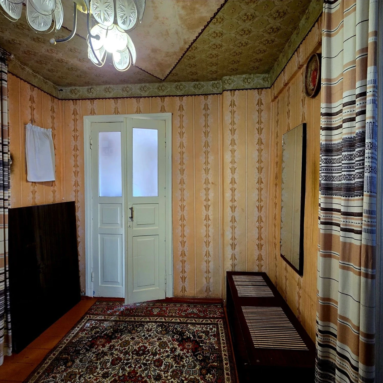 House in the center of Druzhba on Veradsky Street