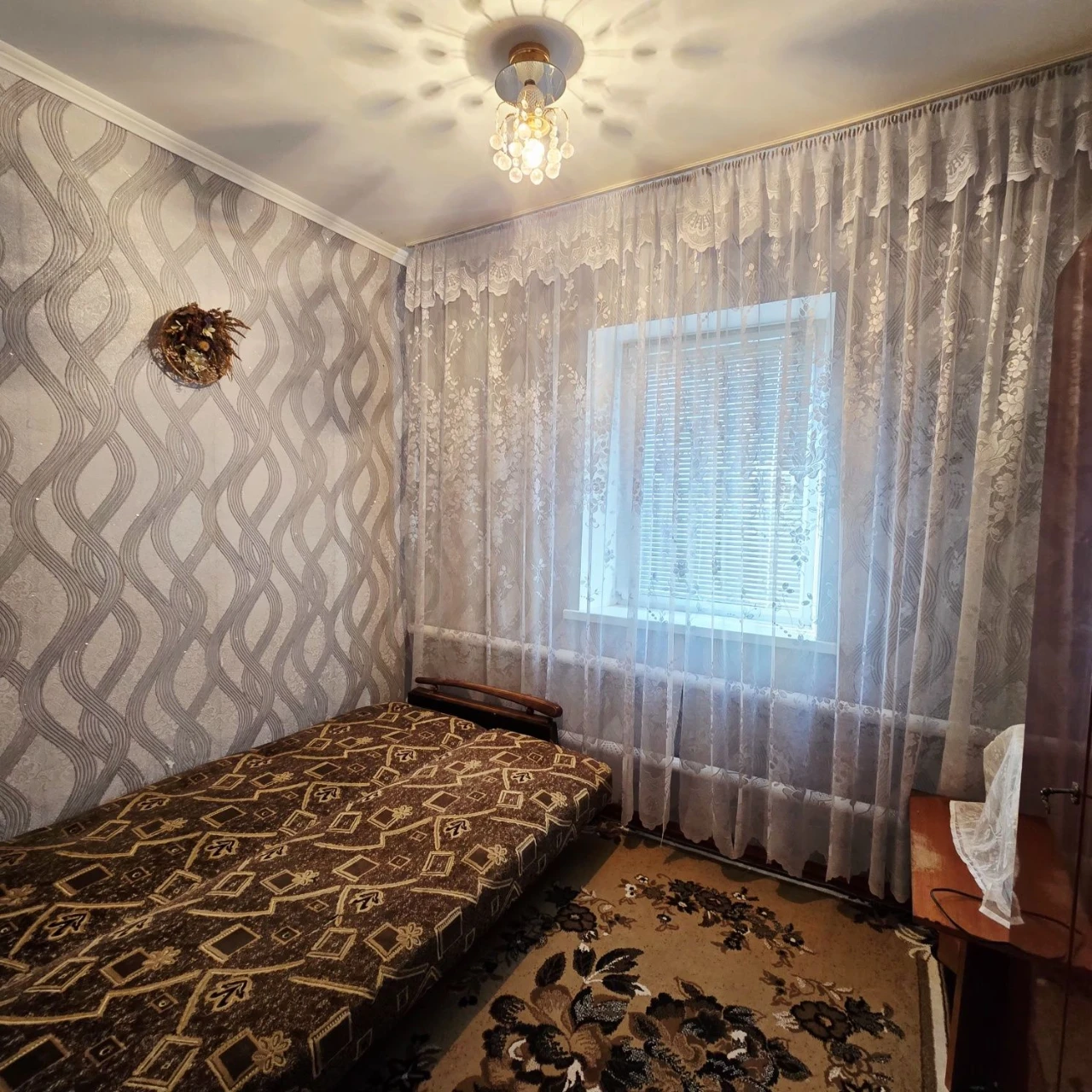 House in the center of Druzhba on Veradsky Street