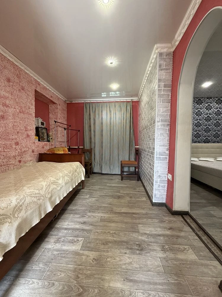 Sale of a 4-room house in SocMisto