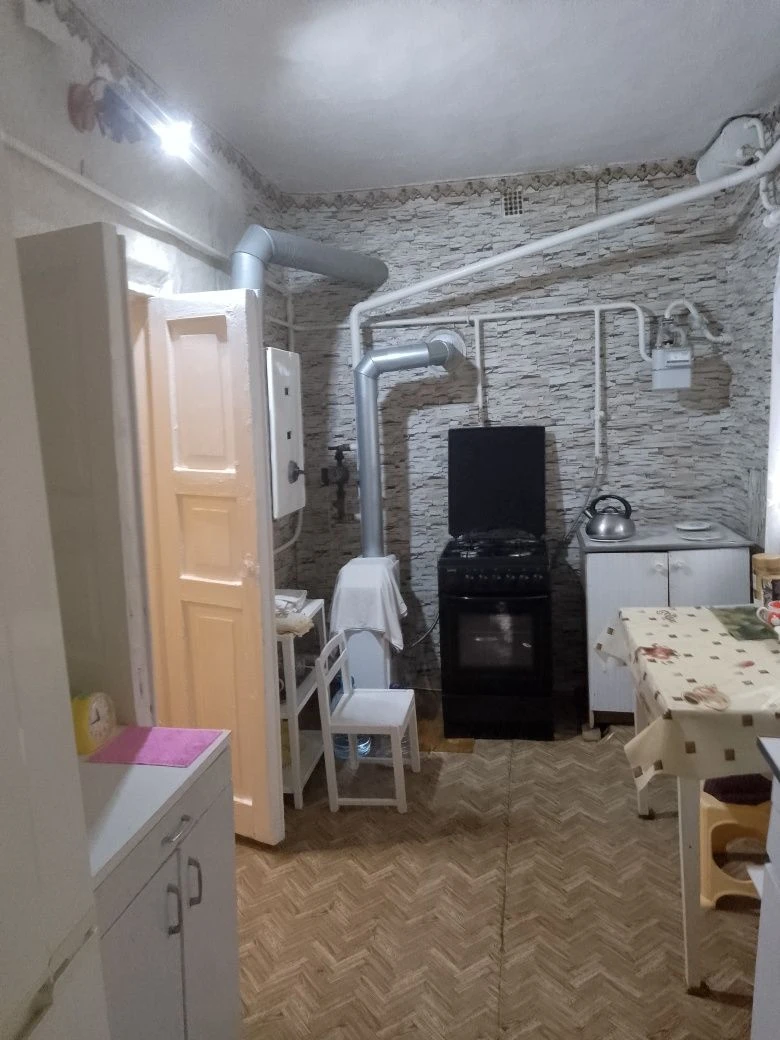 For Sale: House in the Smechki area