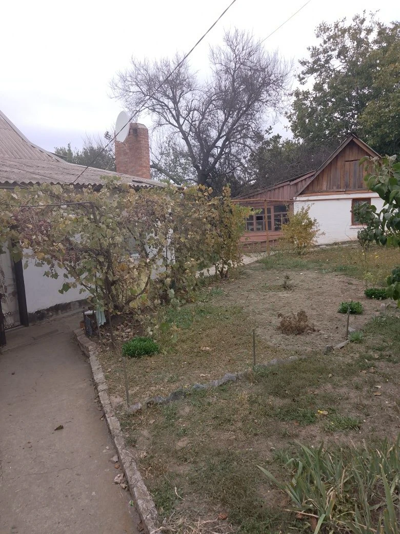 For Sale: House in the Smechki area