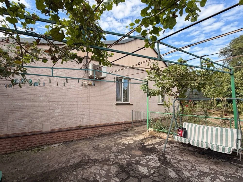 Sale of a 3-bedroom house in the Central-City district