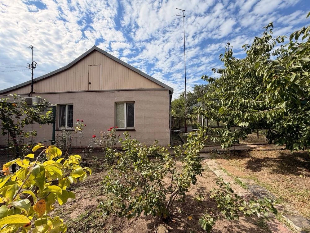 Sale of a 3-bedroom house in the Central-City district