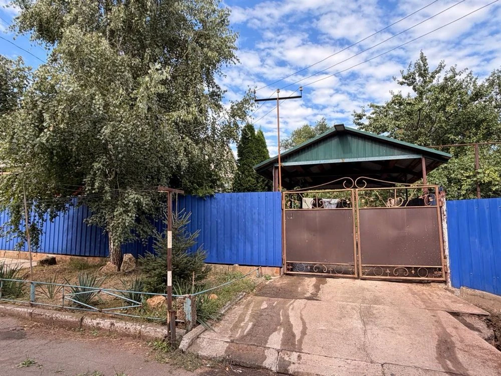 Sale of a 3-bedroom house in the Central-City district