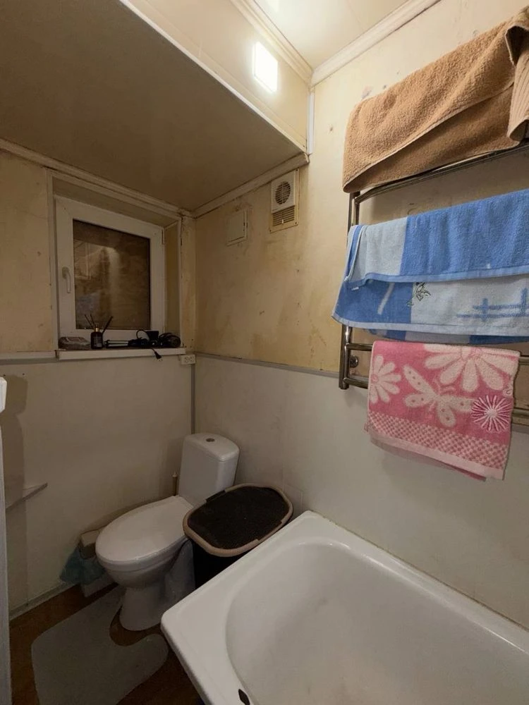 Sale of a 3-bedroom house in the Central-City district