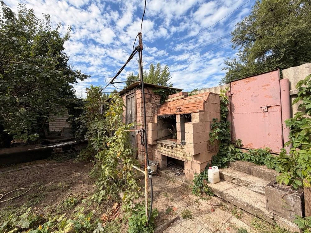 Sale of a 3-bedroom house in the Central-City district