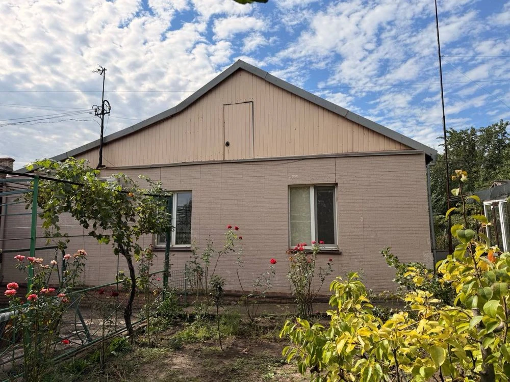 Sale of a 3-bedroom house in the Central-City district