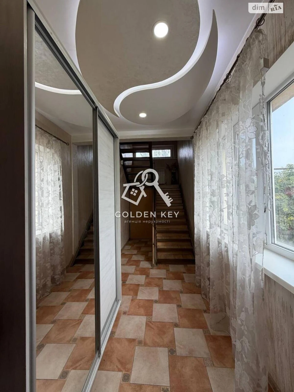 Sale of House in Dovzhynetsky District
