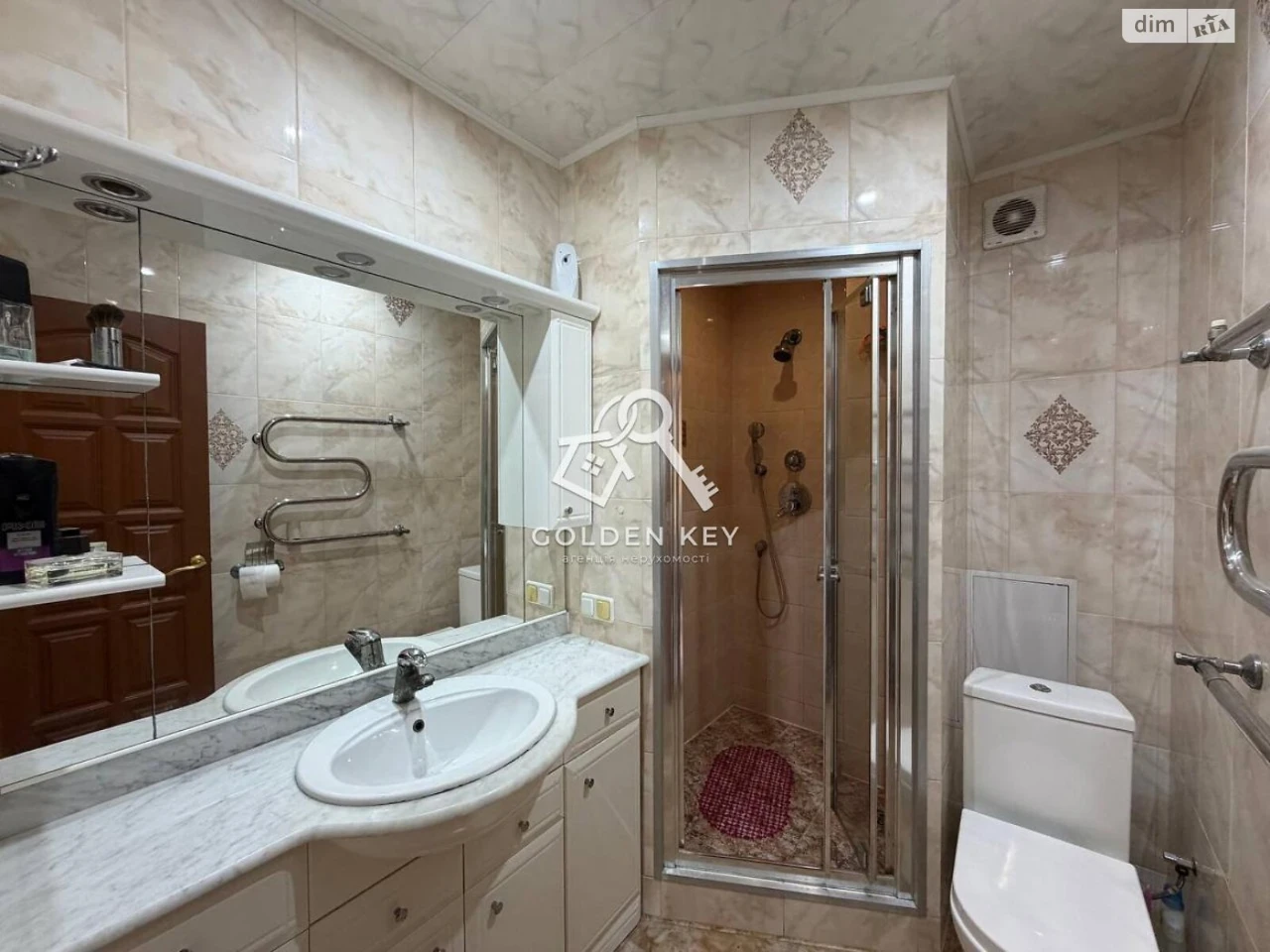 Sale of House in Dovzhynetsky District