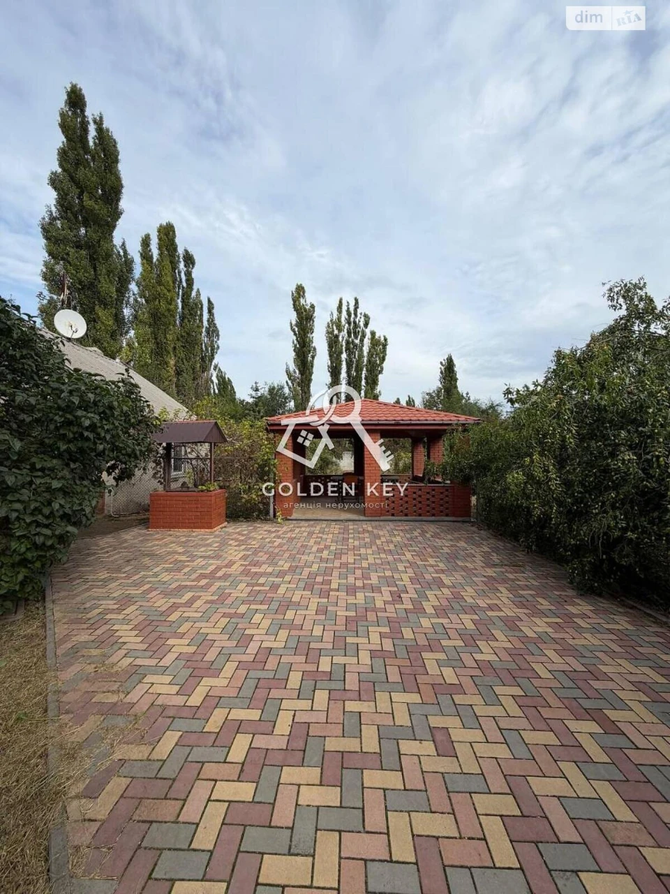Sale of House in Dovzhynetsky District