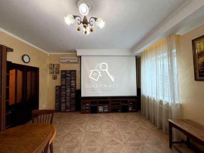 Будинок. Кривий Ріг, Вернадського вул.