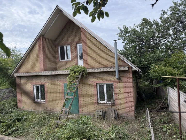 Продам будинок 160 кв.м по вул Вокзальна